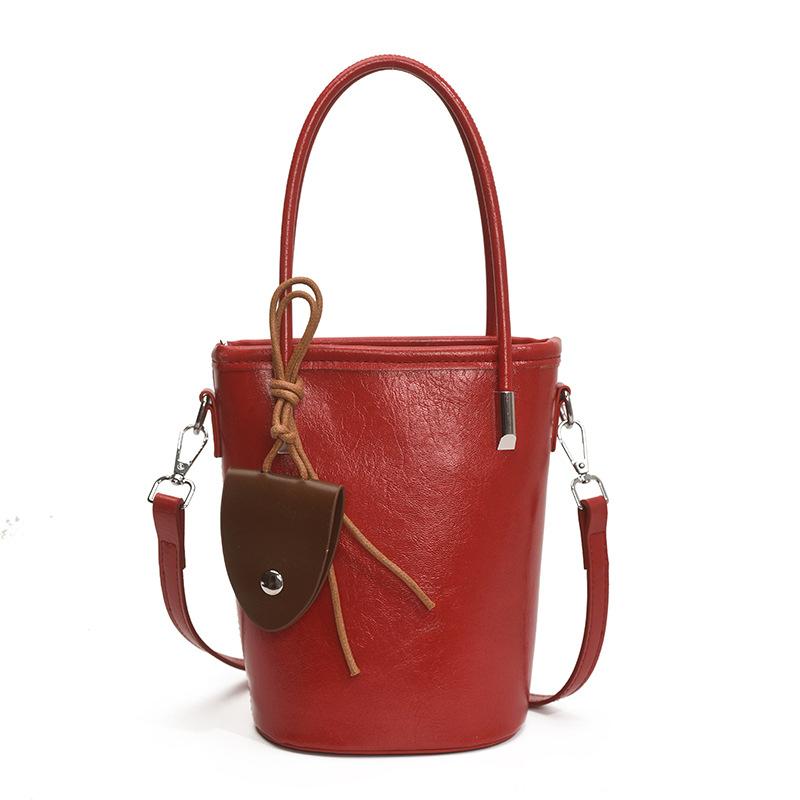Summer fashion handbag women's small bag 2025 new simple bucket bag versatile shoulder messenger mobile phone bag