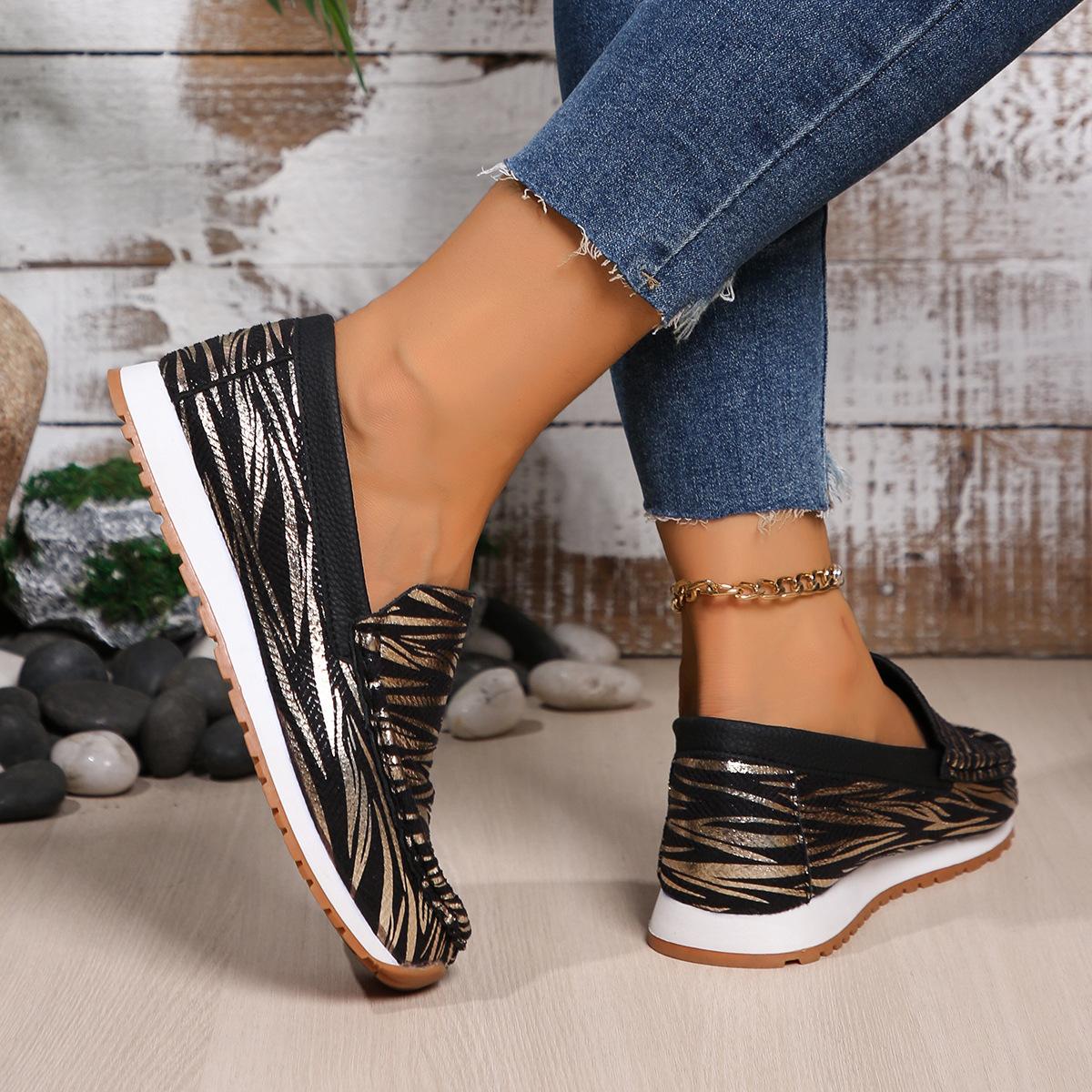 

Женская обувь большого размера, лето 2024, новая мода, повседневная обувь на плоской подошве, тканевая поверхность, одинарные туфли, длина 35-43 ярда 43