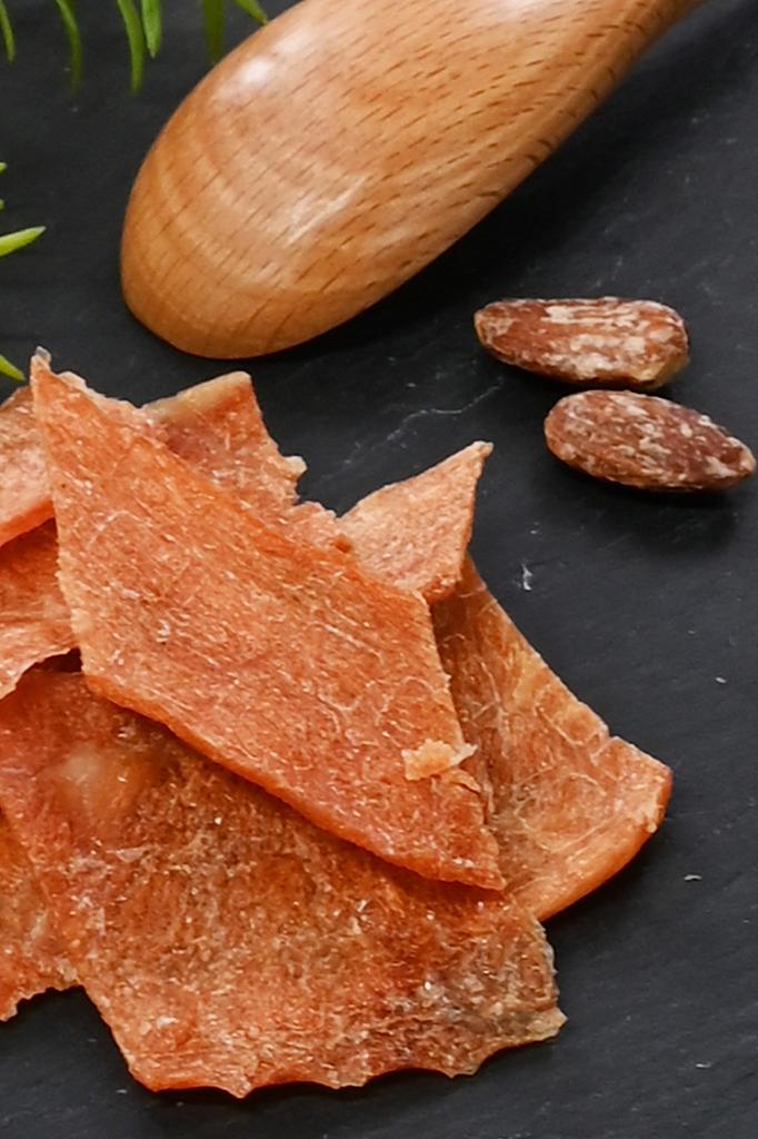 Tsumami Kura Chicken Jerky High Protein Snack Salad Substitute 104g