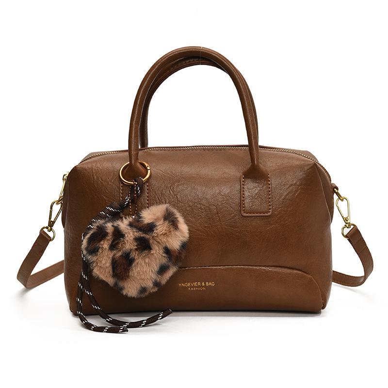 

2025 Winter Korean Fashion Small Square Handheld Crossbody Bag – Casual, High-End Shoulder Bag Without Pendant