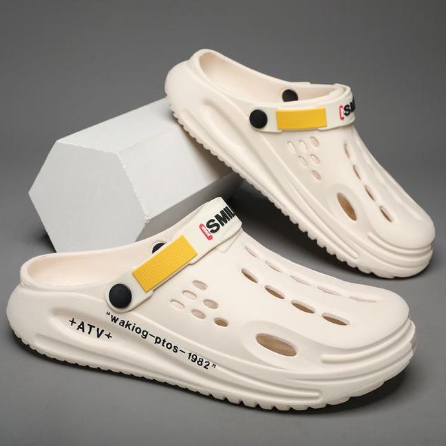 Men's Clogs Slip-on Closed Toe Sandals Soft Sole Walking Shoes Summer Outdoor Garden Shoe Beach Sandals