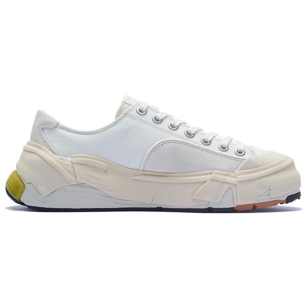 Li Ning Wu Ji Daily Gold Series Comfortable Versatile Non-Slip Wear-Resistant Low-Top Casual Shoes Men Casual Shoes Cream-White AZGT037-2