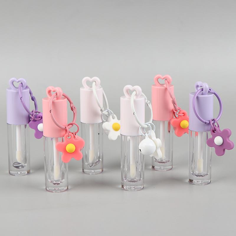 2.5ml Pink Heart-Shaped Lip Gloss Tube with Applicator Brush and Keychain – Empty Container for DIY Makeup