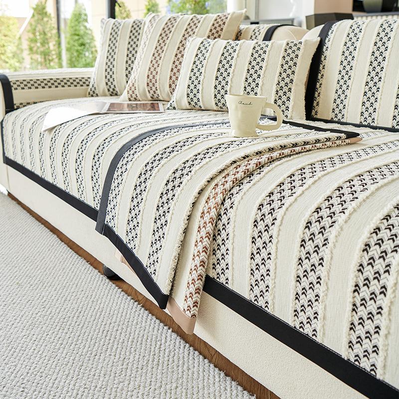 

Chenier Sofa Cushion Is Universal In All Seasons, Retro High-End Non-Slip Sofa Cover New Backrest Cover Cloth Towel 70*70cm