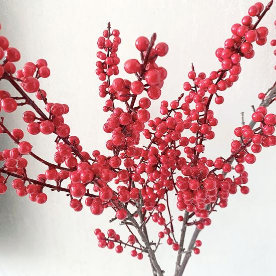 Artificial Holly Berries No-Maintenance Long-Lasting Beauty Realistic Texture Red Berries Flexible Shape Faux Berries Home Decor