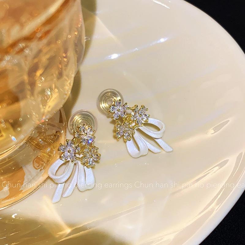 French Zircon Bow Flower Earrings, Earrings Clips, Mosquito Coil Disc, No Earholes, Light Luxury, High-end Stud Earrings, Temperament Earrings.
