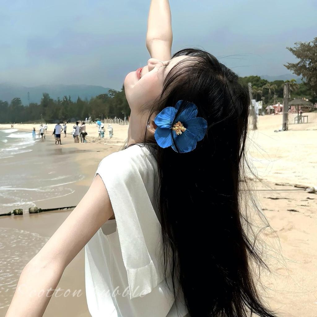 Seaside Sunset Hibiscus Hair Clip - Orange-Red Flower Side Accessory