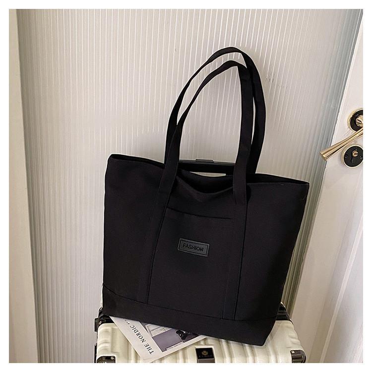Stylish Large Capacity Canvas Tote Bag For Women Soft And Trendy Streetwear Bag