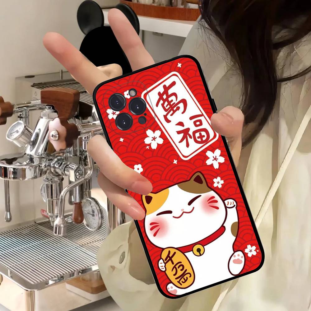 

Maneki Neko Lucky Money Cat Phone Case For IPhone 16 Pro Max 15 17 Plus 14 13 12 Mini 11 Black Cover iPhone 14pro max