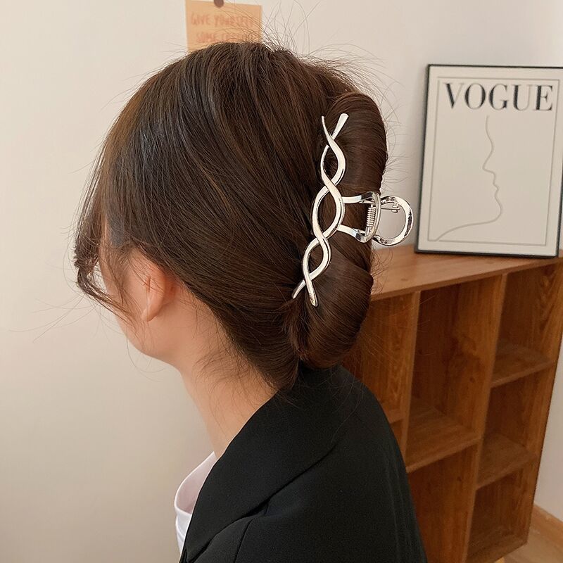 Vintage Metal Long Tassel Gripping Clip Hair Claw For Women Full Rhinestones Hair Clip Korean Barrettes Hairpin Hair Accessories