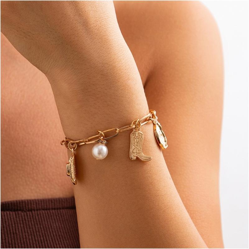 Irregular Pendant Necklace Adjustable Length Necklace Distinctive Pendant Necklace with Various Pendants for Comfort