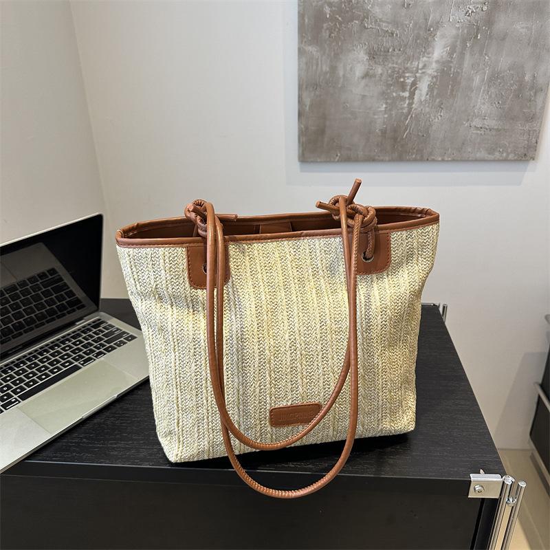 Geantă de umăr la modă și simplă pentru femei în vară nouă geantă de plajă cu capacitate mare, geantă de plajă pentru vacanță și agrement
