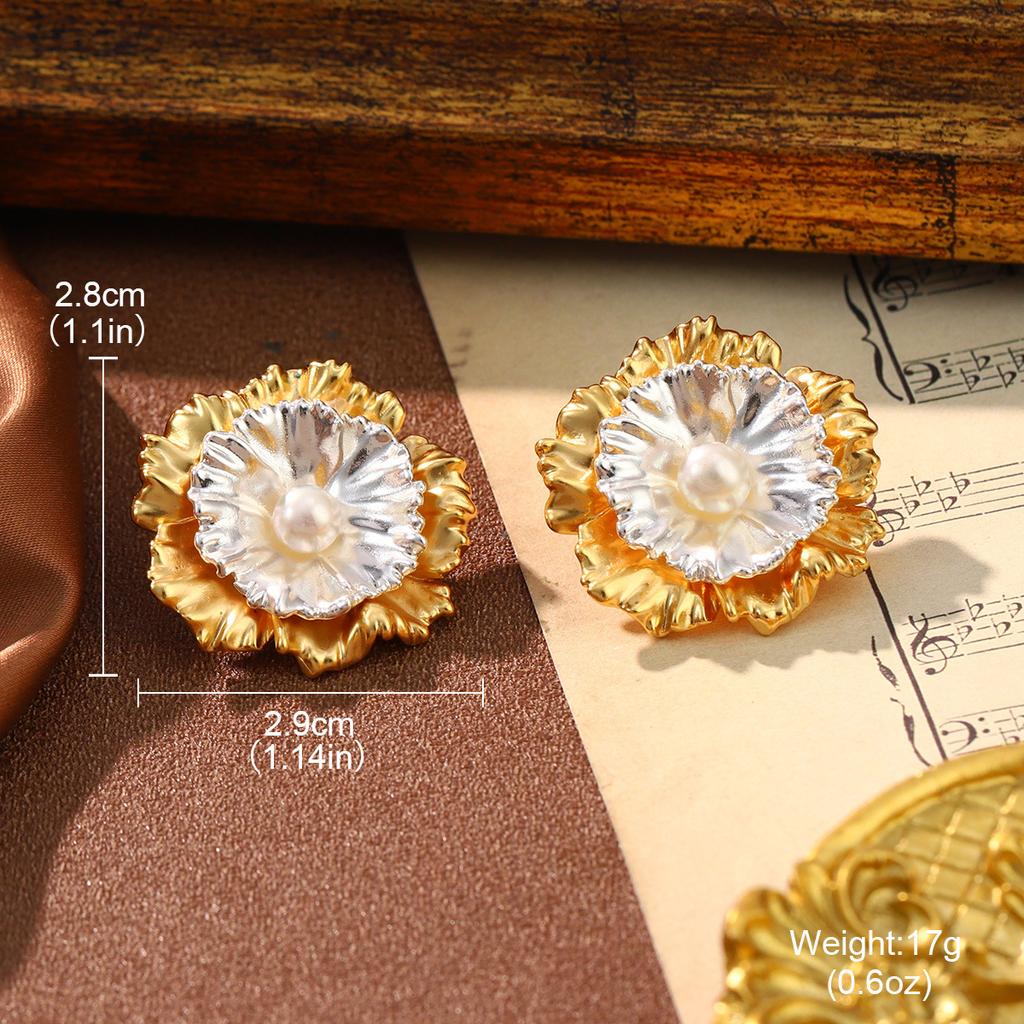Medieval style pearl flower stud earrings geometric fringed French three-dimensional design earrings simple fashion exaggerated earrings
