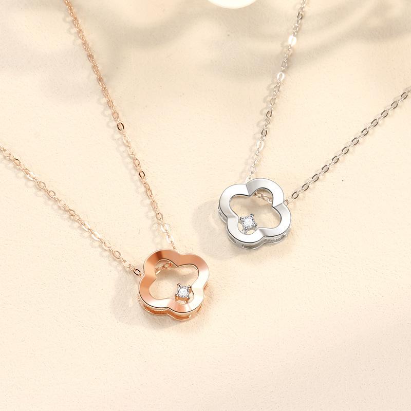 Lucky Clover Necklace Women'S Style Fashion Versatile Diamond Mori Pendant Accessories Premium Durable Quality
