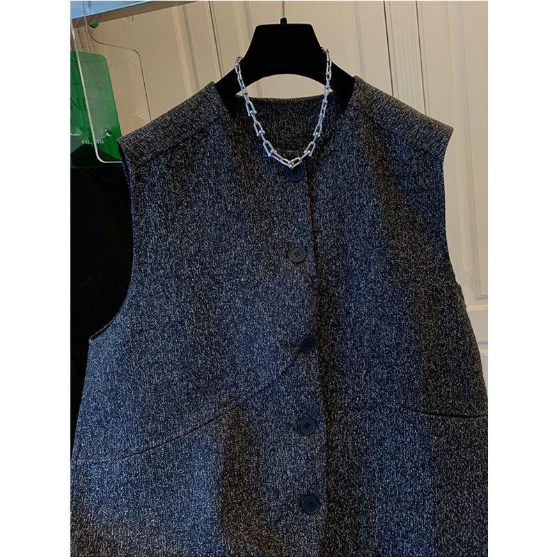 Elegant and Chic Sleeveless Woolen Vest for Women, Autumn Loose Fit Waistcoat Jacket with Noble Style