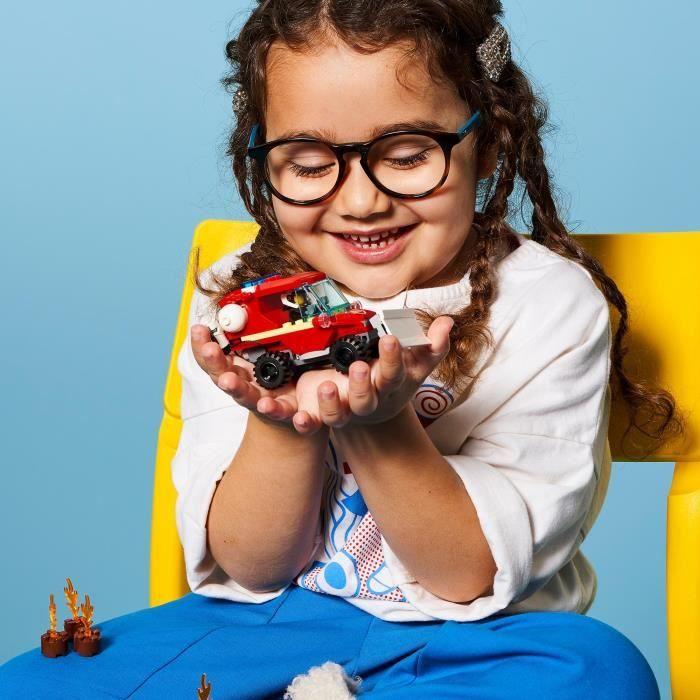 Lego® city 60279 le camion des pompiers, idée cadeau, jouet pour garçons filles de 5 ans et plus