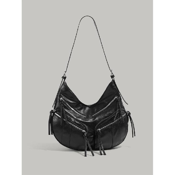This year s popular new summer tote bag is a multi-pocket commuter motorcycle-style soft leather bag with large capacity чёрный