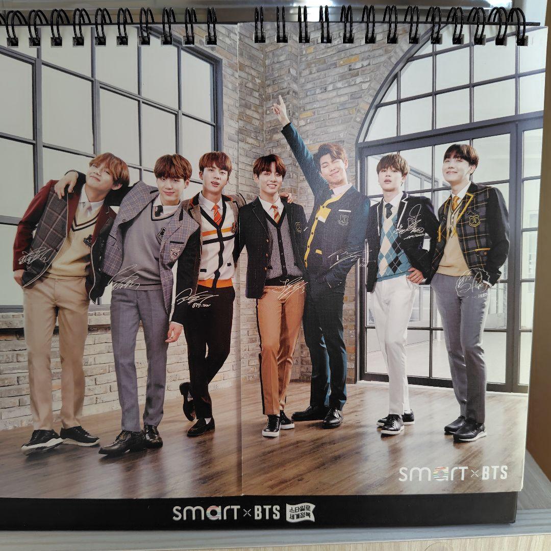 

[USED] smart x BTS Calendar