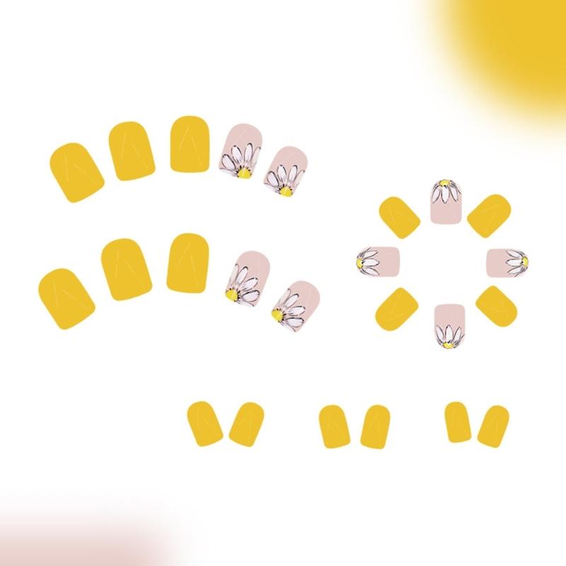 24 Stück Kurze quadratische Press-on-Nägel Gelbe Falschnägel mit Blumenmuster Glänzendes Finish Künstliche Nägel für Damen