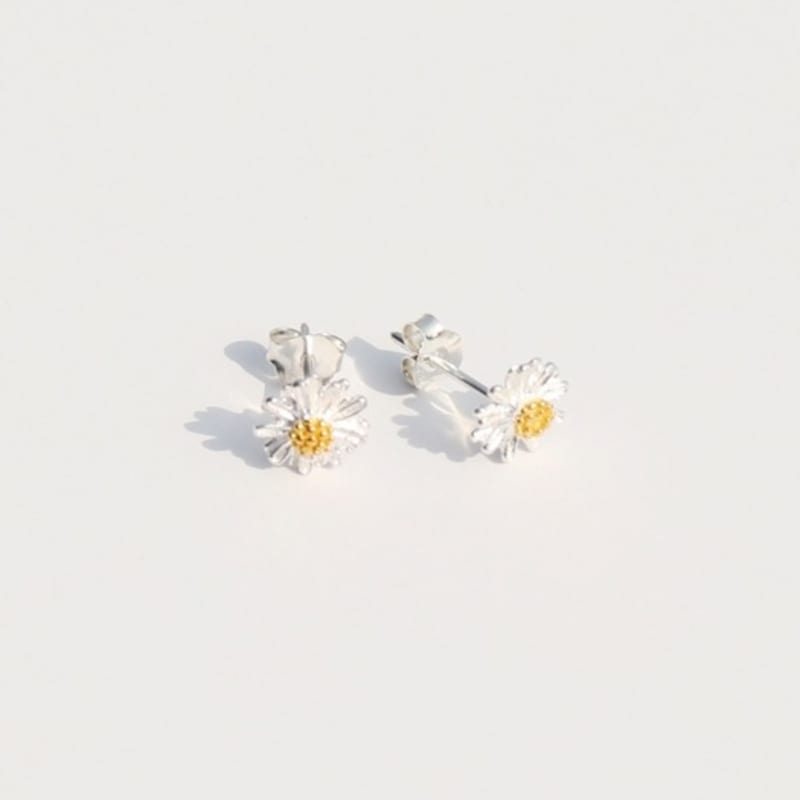 BONBEAU Combi Daisy Pin Earrings Silver Needle 925 Gold Daisy Earrings
