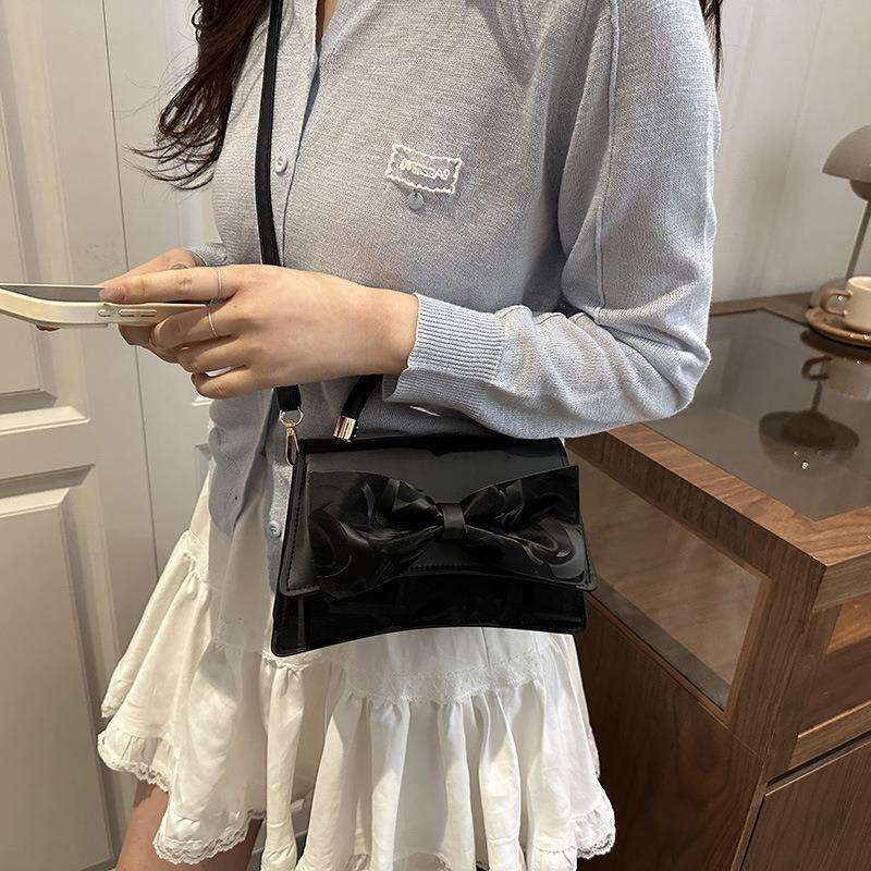 One shoulder crossbody portable texture bow women's temperament spring new simple fashion small square bag