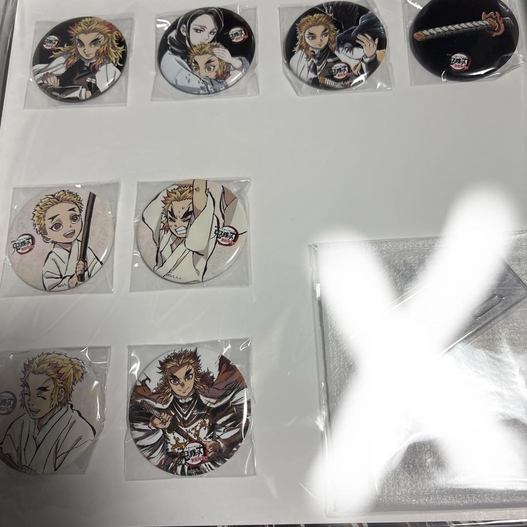 

[ИСПОЛЬЗОВАН] Убийца демонов: Клинок, рассекающий демонов Кёджуро Ренгоку Коллекция «Искусство серебряного экрана» Значок-кан закадровых титров Поезд «Бесконечный»