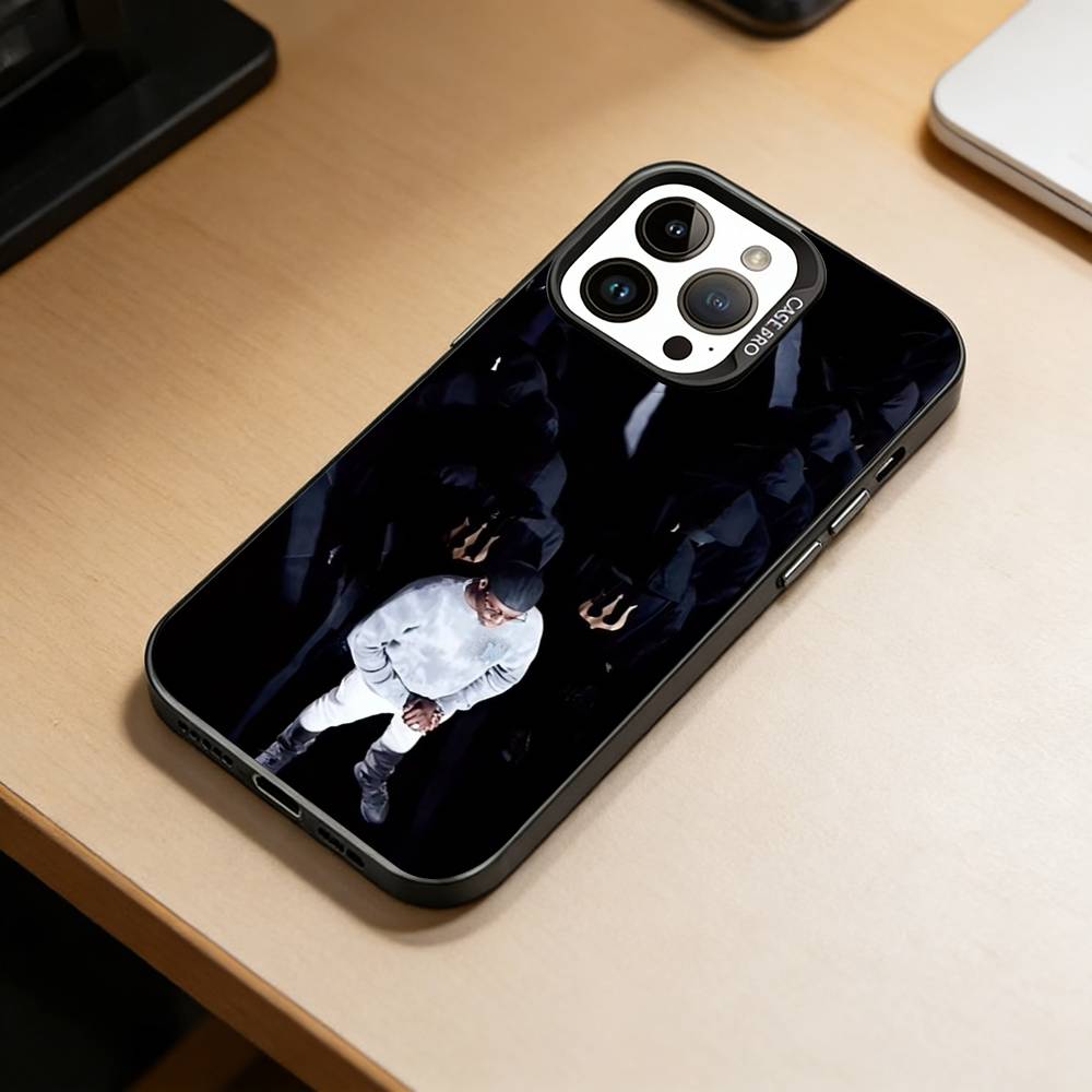 

Singer-Diamant Noir Phone Case For iPhone 17,16,15,14,13,12,11 Plus,Pro Max,XS,Colored Silver Plated Inside Cover iPhone12