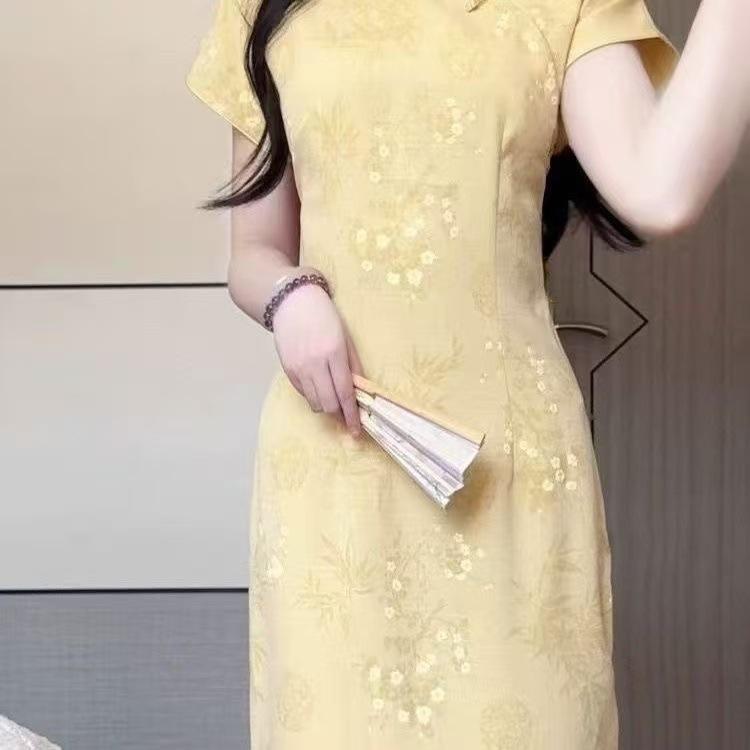 Goose Yellow Disc-buckled Cheongsam, Summer Chinese Style White, Small Fresh Waist Literary and Art Style Dress, Women's Slim Dress