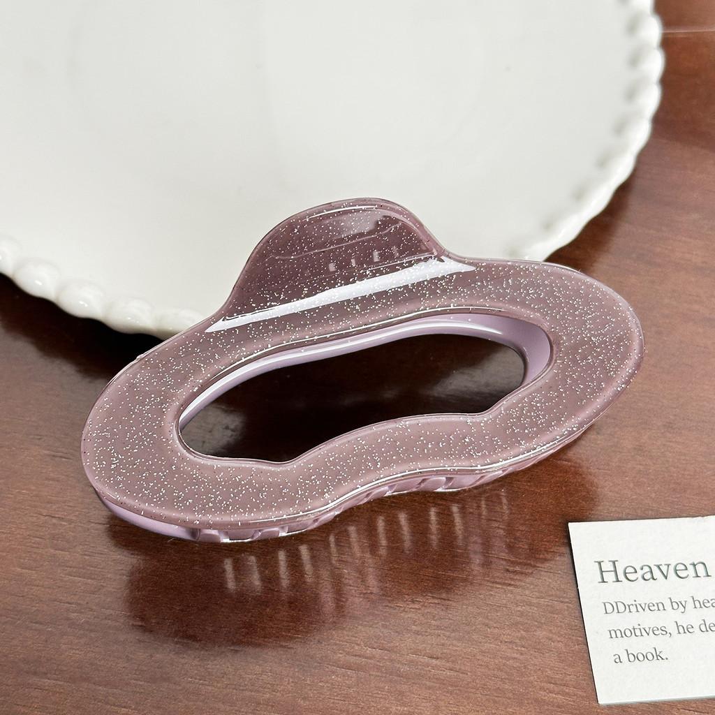 Premium Minimalist Hair Clips In Bright Colors With Unique Styles For Fashion Everyday