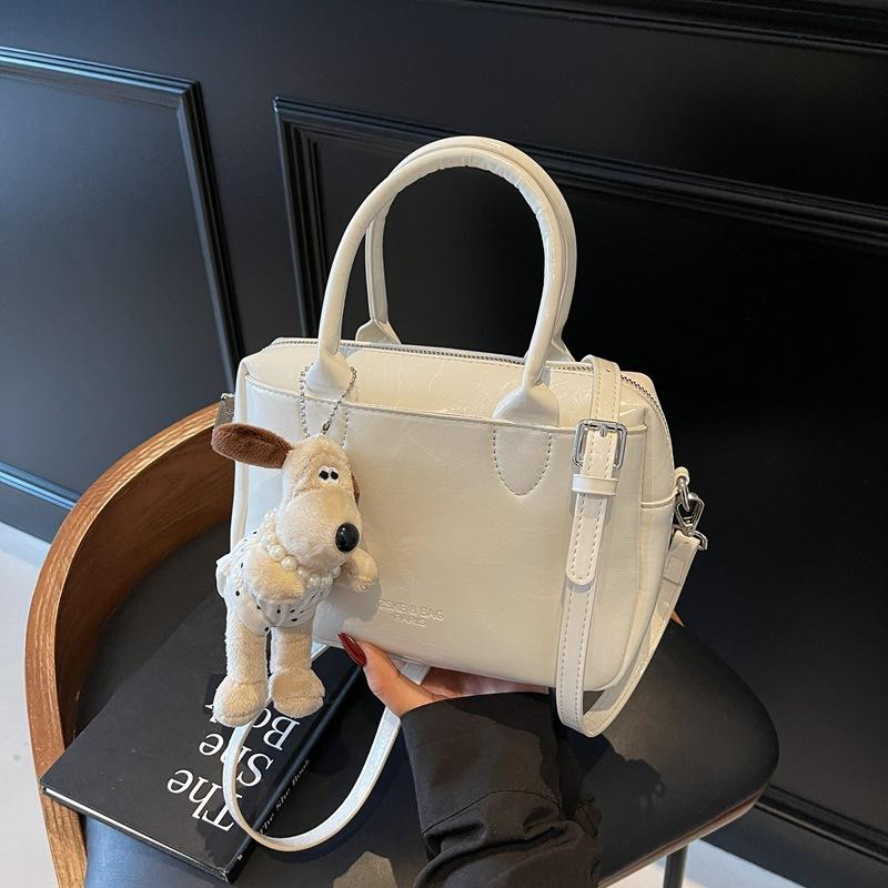 Premium Texture Bowling Handbag Women's 2025 Summer Retro Fashion Versatile Shoulder Bag Commuter Messenger Bag