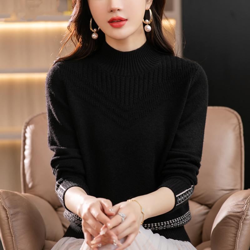 2024 New Autumn and Winter Knitted Sweaters Loose Pullover Mother's Bottoming Shirt Half Turtleneck Sweater for Women