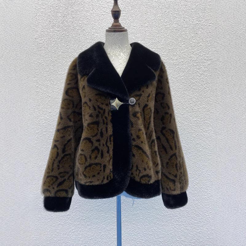 Fur Integrated New Design Fashion Temperament Catwalk Trend Winter Thickened Women's Coat Women's Clothing