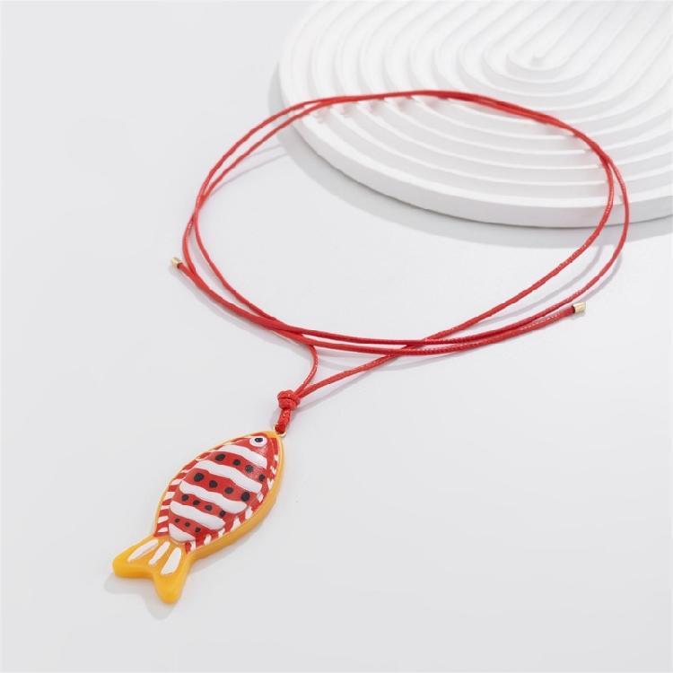 Handmade Casual Beach Jewelry Accessory Artistic Crafted Surfer Neckwear Adjustable Neck Chain Jewelry with Fish Pendant