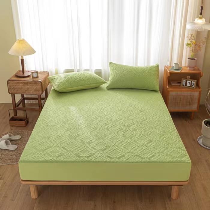 King Queen Size Good Waterproof Quilted Mattress Cover Anti-mite Air-Permeable Bed Pad Cover Not Including Pillowcase
