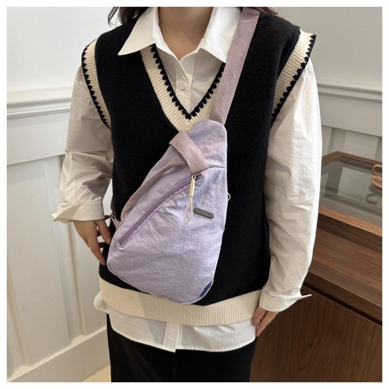 New lightweight trend solid color sexy large capacity simple fashion commuter messenger shoulder breast bag