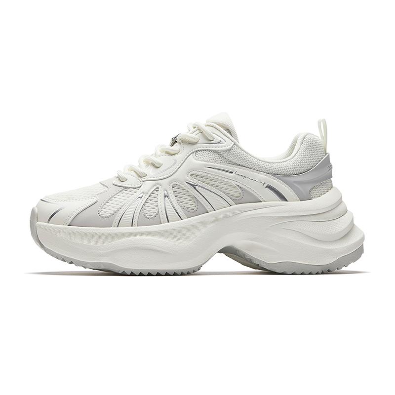 

Anta Butterfly Wings Slip Resistant, Abrasion Resistant, Breathable Slip Resistant, Abrasion Resistant, Breathable 922538883-4 39