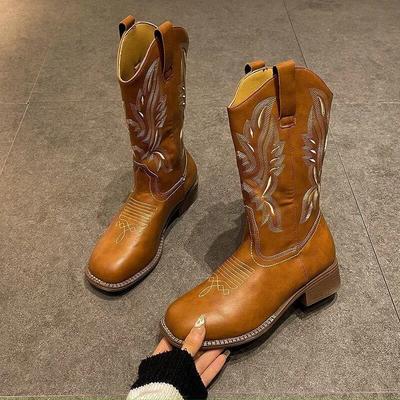 Stivali alla moda da donna con tacco spesso ricamato in pelle, punta quadrata, stivali western da cowboy per donna 2025