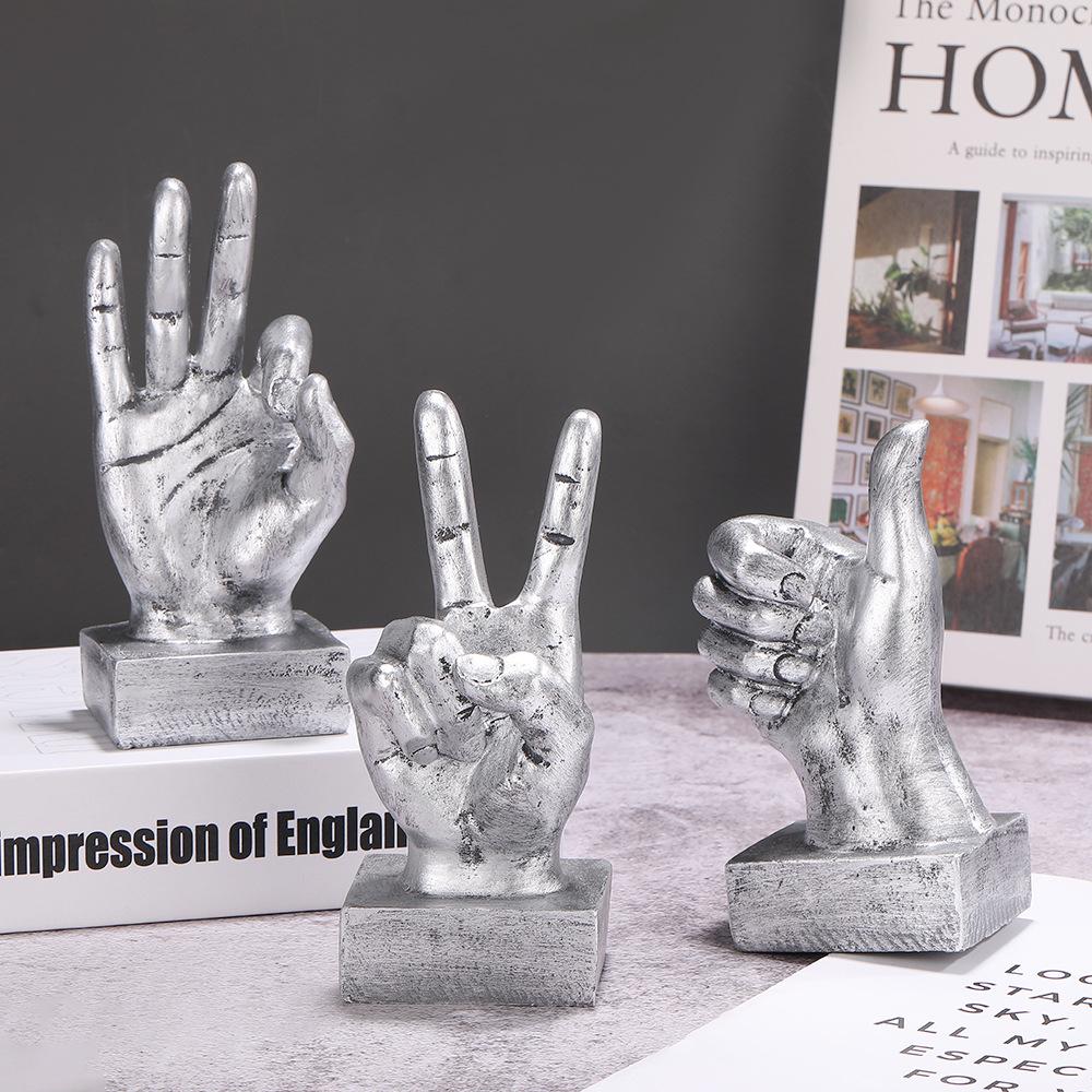 European Retro Resin Finger Ornaments for Living Room Decor