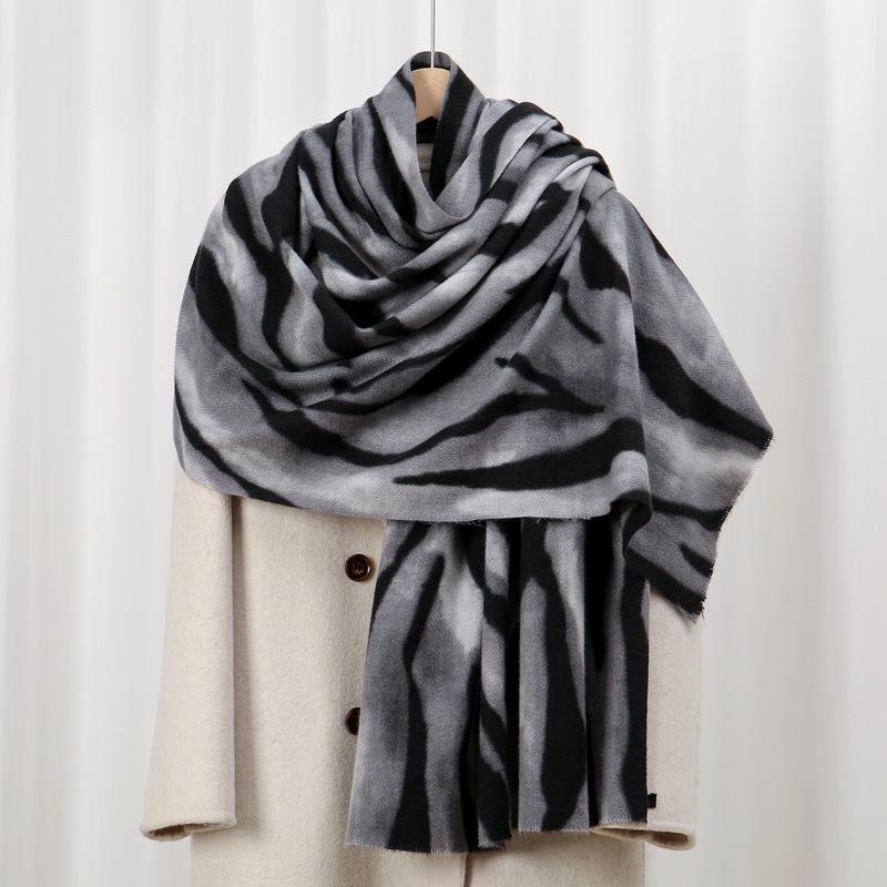 

70 африканских племен Новый осенний приятный к коже и теплый шарф из имитации кашемира с принтом простой и универсальный платок 70*180cm