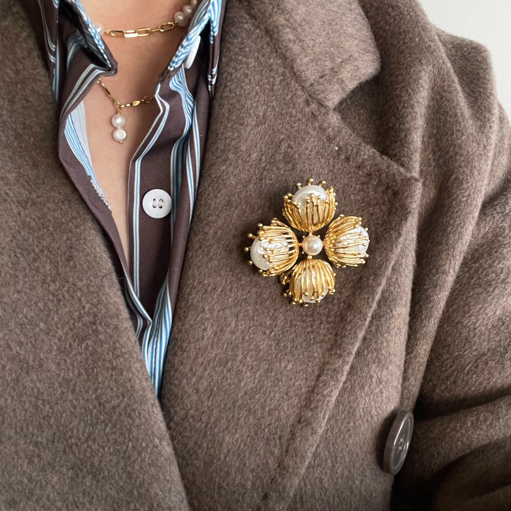 

Винтажная жемчужная брошь для женщин с тычинкой в ​​стиле ретро, ​​модная и персонализированная