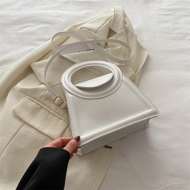 Stylish Spring Fashion Pu Leather Handheld And Shoulder Bag For Women In Chic Colors