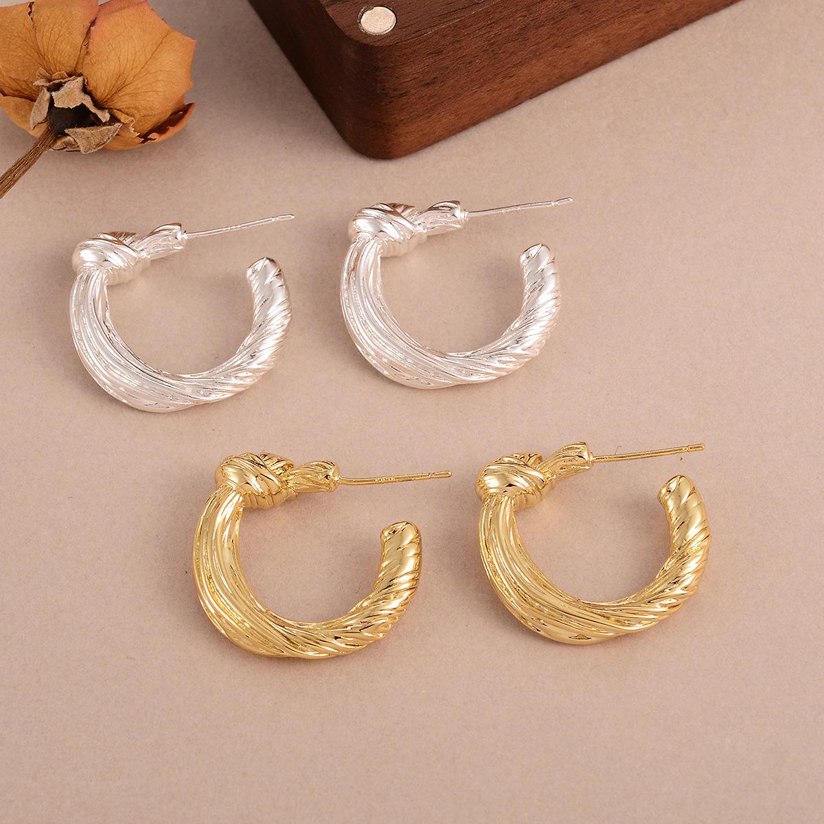 

Minimalist European & American Knot Stud Earrings - 925 Vintage Design
