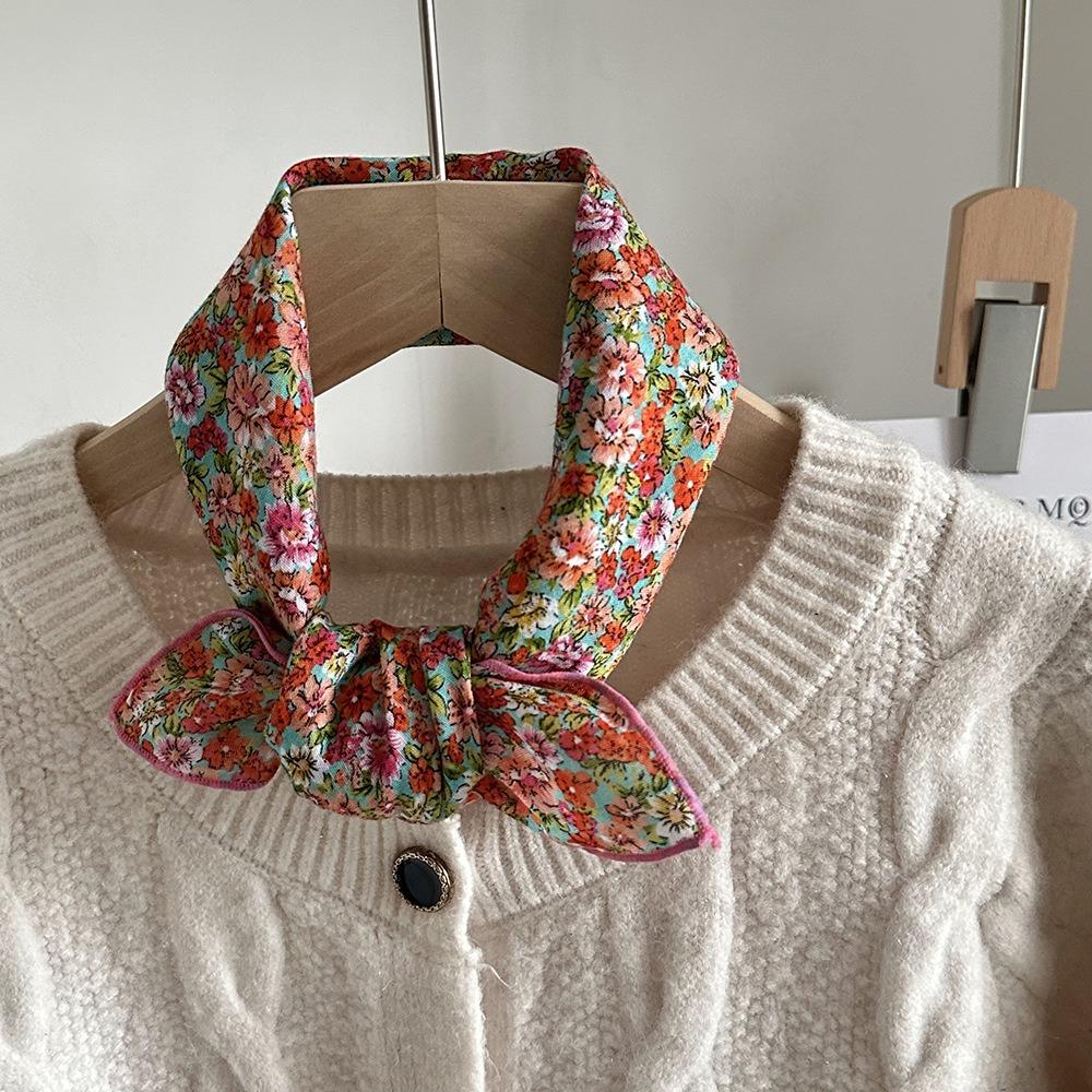 

Thin Floral Print Silk Scarf Flower Square Handkerchief Retro Printed Scarves Women Style 1