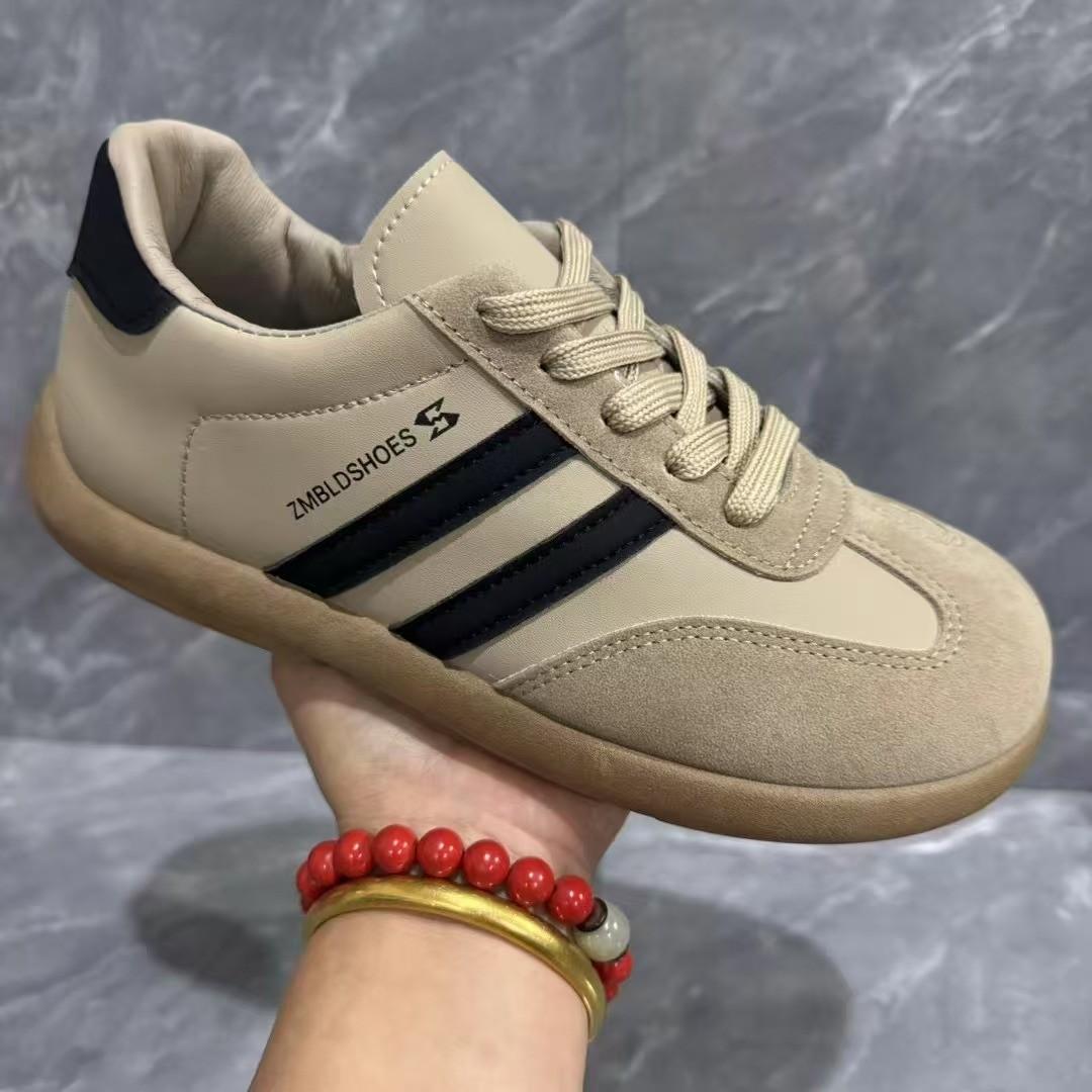 

Матовые кожаные тренировочные туфли женские туфли 2025 новая весна женские повседневные кеды на мягкой подошве спортивная обувь 36