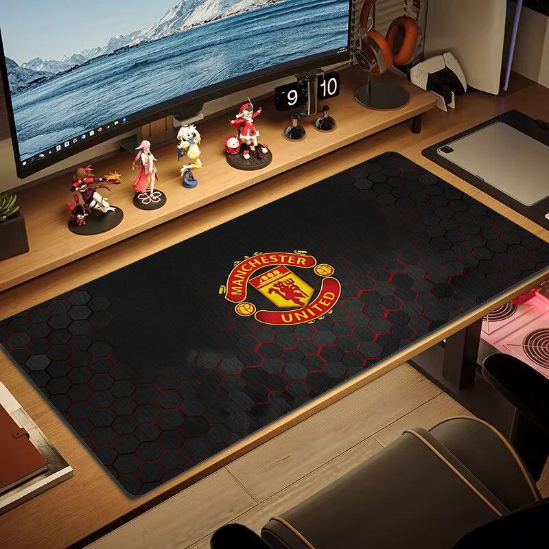 Manchester United F Large Size Mouse Pad Large Gaming Table Cushion Non-slip Laptop Tablet Big Mousepad XXL Mat Mini PC Playmat With Lock Edge