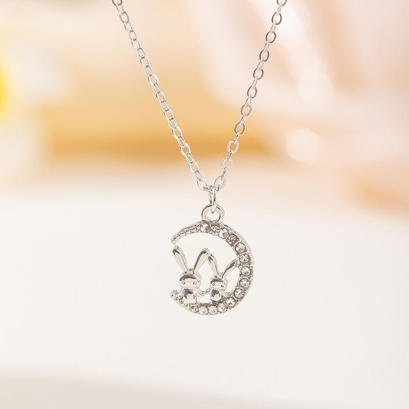 New Accessories Versatile Diamond Butterfly Pendant Ladies Alloy Rabbit Necklace Necklace