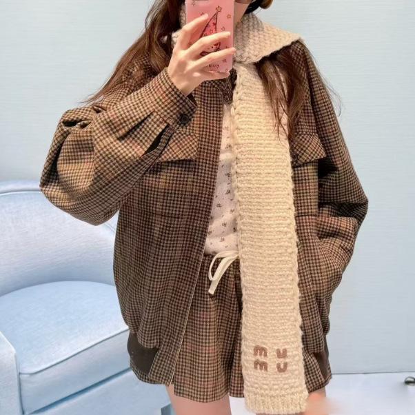 MIU Style 26 Retro Houndstooth College Mini Skirt for Women - Early Spring Collection