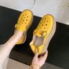 Retro bag head sandals women's summer 2025 new fashion outer wear soft-soled mother shoes thick-soled breathable hole shoes