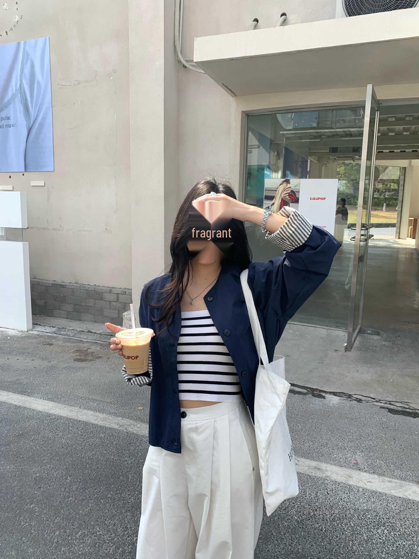 

Весна 2025 Женская корейская минималистичная куртка пэчворк с рукавами в полоску - Свободный крой One Size темно-синий