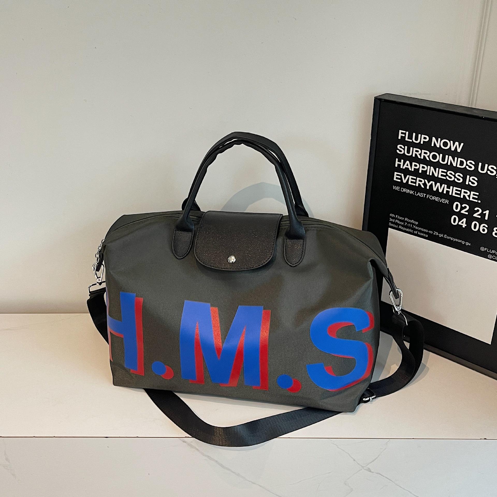 

Customizable Large Capacity Travel Bag for Sports, Swimming, and Yoga - Single Shoulder or Handheld зелений